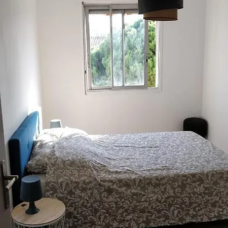 Apartmán T2 55m2 Proche Centre Et Gare Avec Parking *